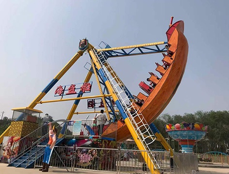 Pirate Ship rides