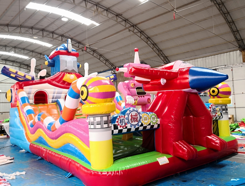 The Mechanical God of War Inflatable Castle and Slide Park