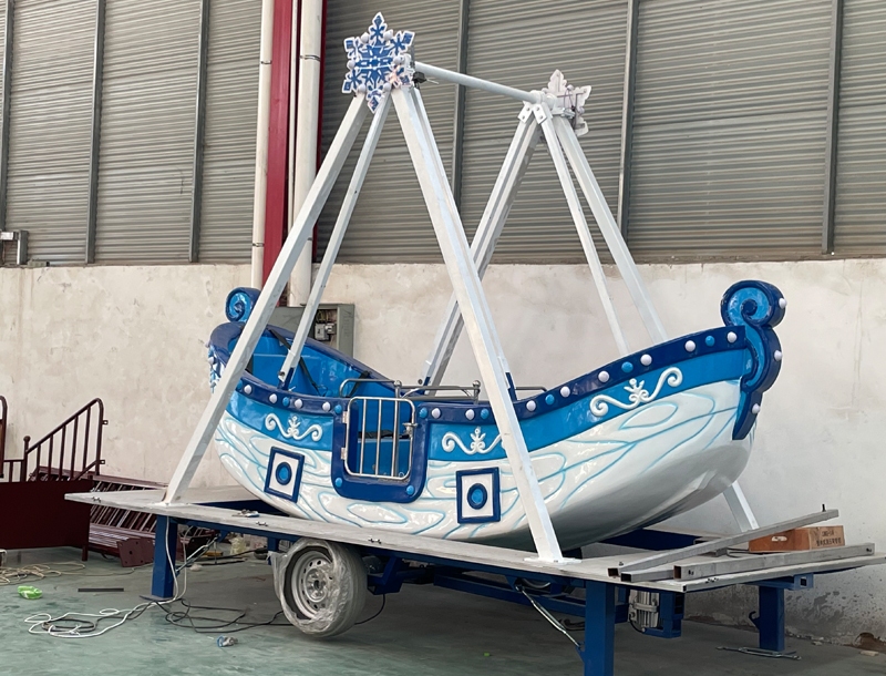 Fiberglass Snowflake Pirate Ship Amusement Equipment