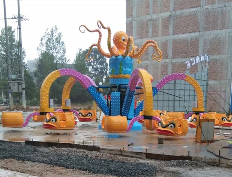 Giant Octopus Park Amusement Ride